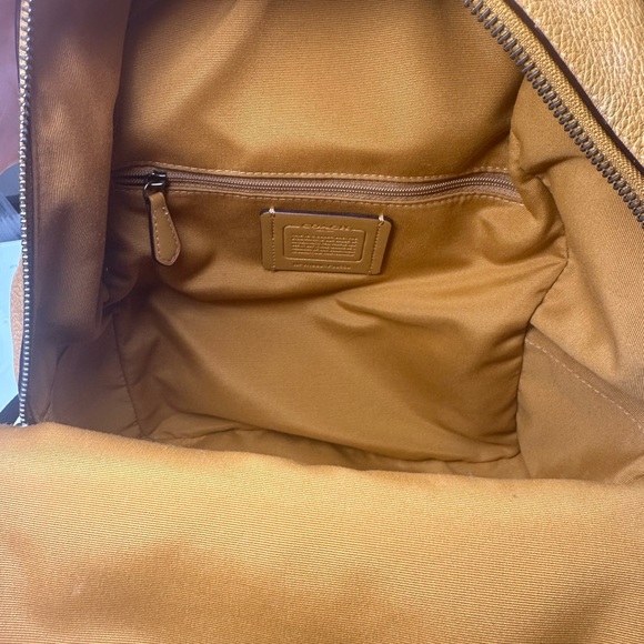 Coach pebble leather medium mustard yellow backpack - Picture 4 of 4